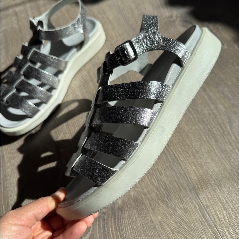 ECCO Silver Strappy Sandals-Size US6
